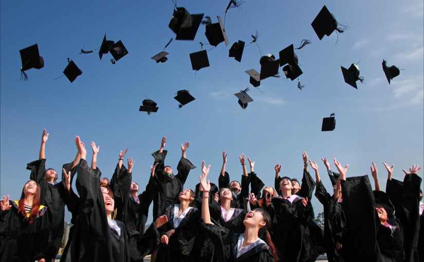 12 important life lessons for new graduates.